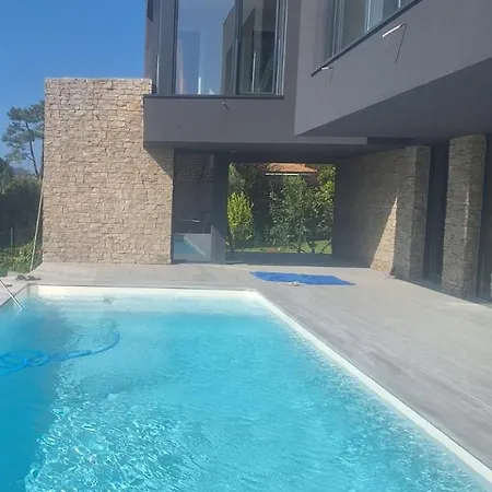 Chalet De Lujo Cercano A La Playa Con Piscina Vakantiehuis *