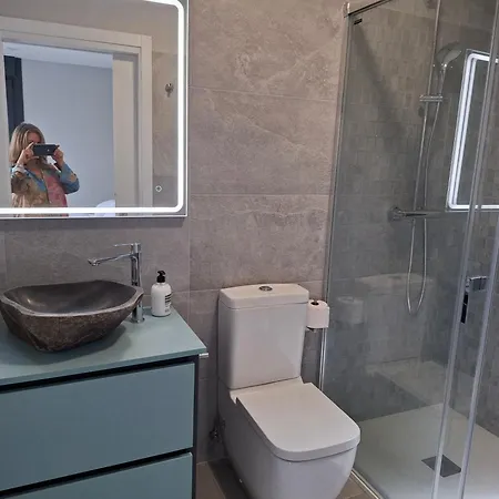 Vakantiehuis Chalet De Lujo Cercano A La Playa Con Piscina Nigrán